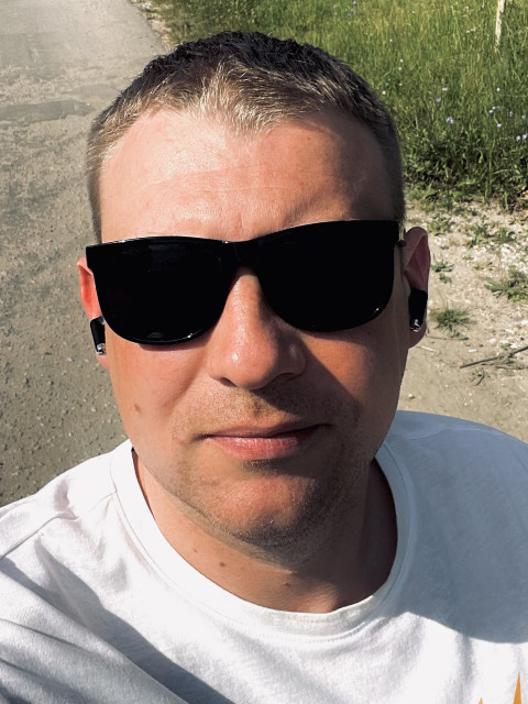 Андрей, Москва, м. Водный стадион, 38 лет, 2 ребенка. Познакомлюсь с женщиной для совместного времяпрепровождения, общения, совместных прогулок, это для нПозитивный, с чувством юмора, умею слышать и слушать адекватный мужчина. Есть опыт семейной жизни, р