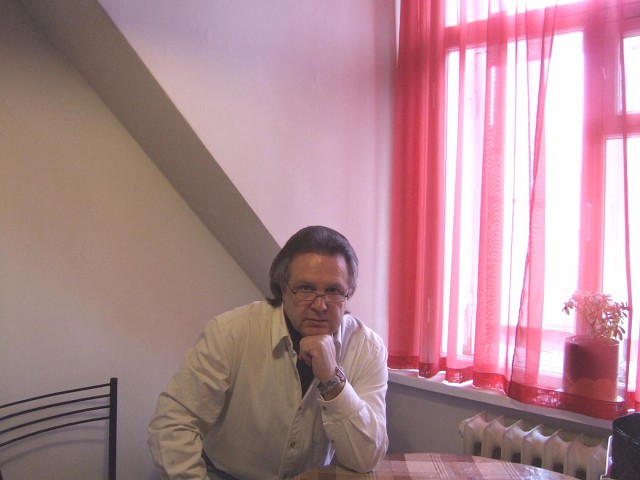 Виктор Жуков, Россия, Санкт-Петербург, 71 год, 1 ребенок. Хочу найти Открытую для общения, милую, молодую в свои за .... Без авторитаризма : всё в жизни правильно, если Пенсионер .... Жизнь без тёплого общения с Человеком единомышленником превращается во 