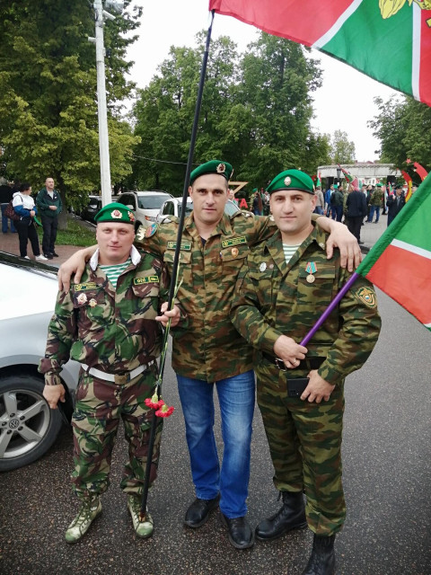 Володя, Россия, Обоянь, 43 года. Познакомлюсь с женщиной для любви и серьезных отношений, брака и создания семьи, гостевого брака, воспитания...  Анкета 849232. 