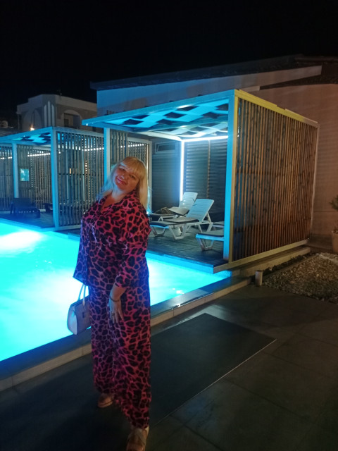 Диана, Россия, Симферополь, 47 лет, 1 ребенок. Познакомлюсь с мужчиной для любви и серьезных отношений, дружбы и общения.Самодостаточная, без вредных привычек, жильём обеспечена. Хочу встретить спокойного, уравновешенного