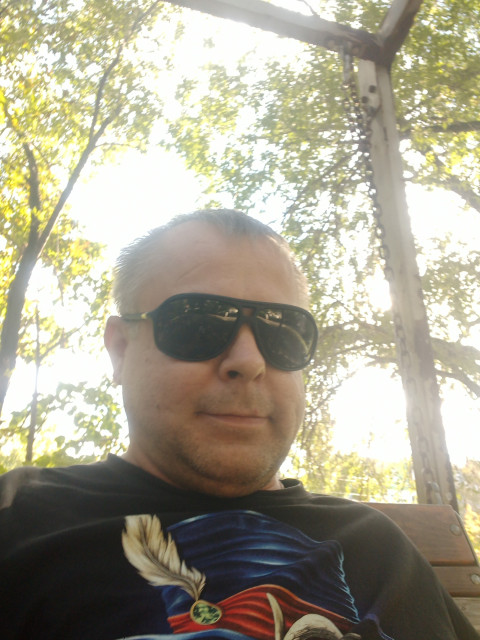 Анатолий, Россия, Самара, 38 лет. Познакомлюсь с женщиной для дружбы и общения.Сдамся в аренду на долгий срок желательно до конца жизни!!!!