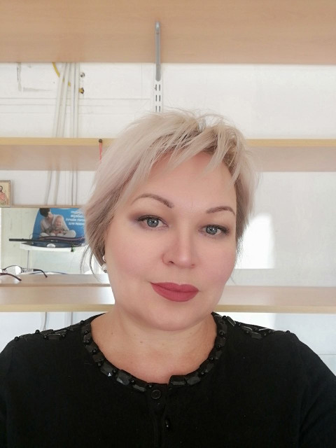 Ирина, Россия, Санкт-Петербург, 59 лет, 1 ребенок. Познакомлюсь с мужчиной для езлюбви и серьезных отношений. С ЧУВСТВОМ Юмора, не жадного,Меня зовут Ирина, я вдова, не пью не курю, люблю в свободное время петь, учавствую в самодеятельност