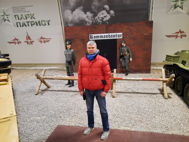 De Brule, Москва, м. ВДНХ. Фото на сайте ГдеПапа.Ру