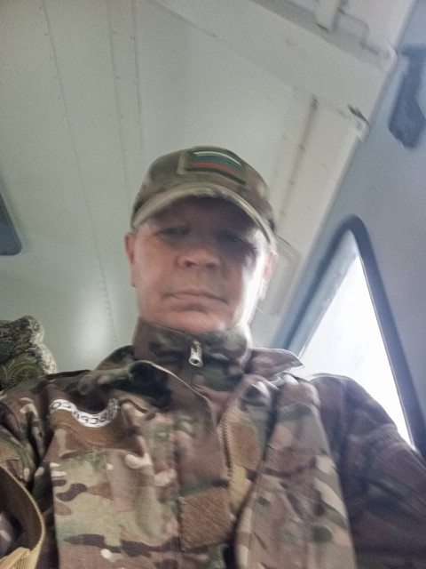 Павел, Россия, Вологда, 50 лет. Познакомлюсь с женщиной для любви и серьезных отношений.Хочу познакомиться с женщиной для серьёзных отношений. Остальное впоследствии общения