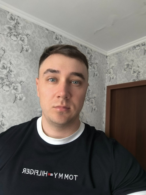 Viktorovi4, Россия, Новосибирск, 29 лет. Познакомлюсь с женщиной для любви и серьезных отношений, брака и создания семьи, воспитания детей.Меня зовут Леонид, работаю в Новосибирске, женат не был детей нет.