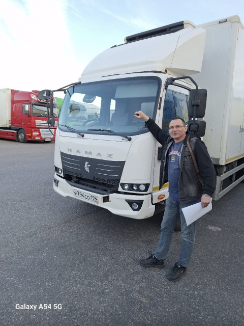 Георгий, Россия, Санкт-Петербург, 52 года, 1 ребенок. Познакомлюсь с женщиной для любви и серьезных отношений, брака и создания семьи, гостевого брака.Живу в Питере за Кадом. Адекватный не спортивного телосложения. Курю есть средство передвижения рабо