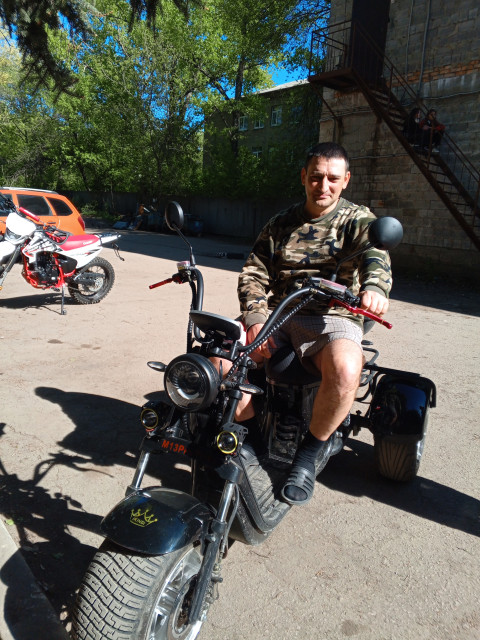 Сергей, Россия, Донецк, 41 год. Познакомлюсь с женщиной для любви и серьезных отношений.Хороший добрый надёжный работящий не гулящий верный