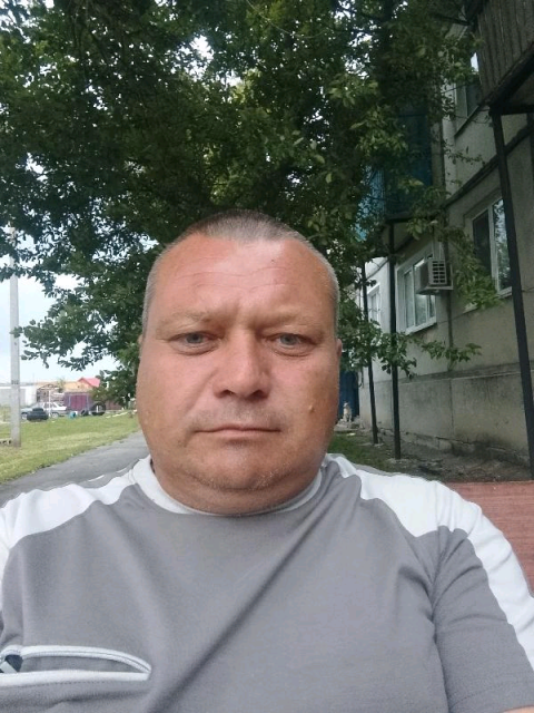 Женя, Россия, Ульяновск, 45 лет, 2 ребенка. Познакомлюсь с женщиной для дружбы и общения. Анкета 850339. 