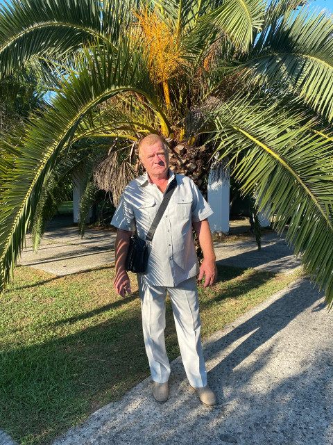 Александр Александрович, , 68 лет, 2 ребенка. Хочу найти Серьёзную ласковая отношения серьезныеРаботаю люблю свою работу нравится авто путешествие природу 2детей взрослые 4 внучки 1 правнук прожи