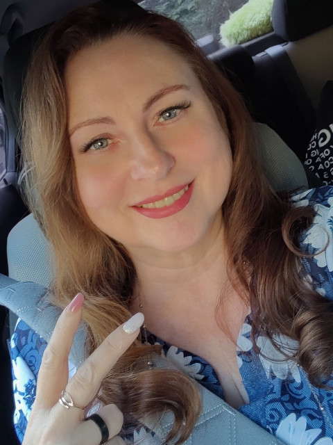 Любовь Петрова, Санкт-Петербург, м. Автово, 52 года, 1 ребенок. Хочу найти Моего во всех смыслах 😁. Любящего, заботливого. Так как сама являюсь такой 😌.Простая русская женщина.