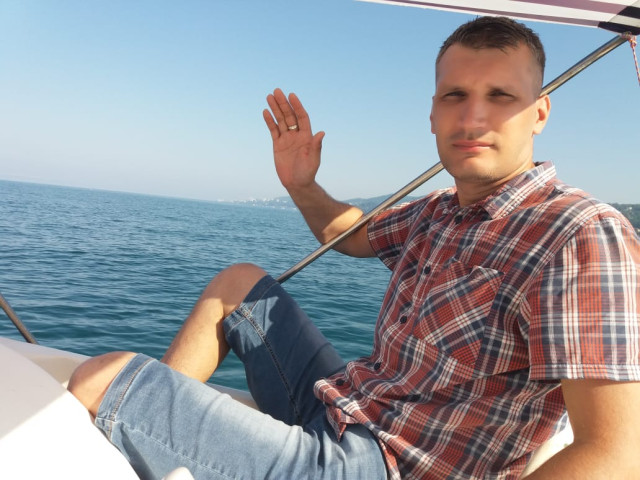 Александр, Россия, Краснодар, 37 лет. Познакомлюсь с женщиной для любви и серьезных отношений, брака и создания семьи.Ищу девушку для отношения