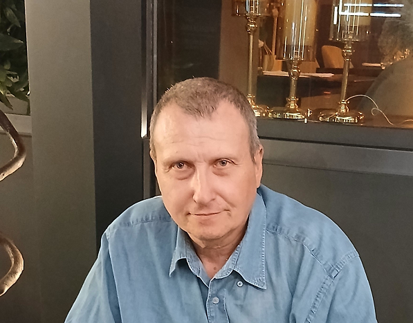 Владимир, Россия, Москва, 61 год. Он ищет её: нормальную и адекватную.... и разлетелись наши половинки и летят каждая своей дорогой.