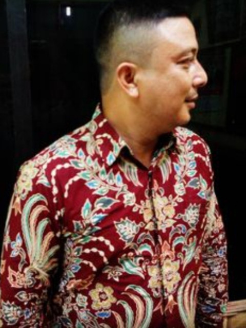 Джая, Россия, Москва, 48 лет, 2 ребенка. Я простой. 
Хочу общаться с честными и добрыми женщинами. 
Никакого алкоголя. 
Давайте двигаться...  Анкета 850594. 