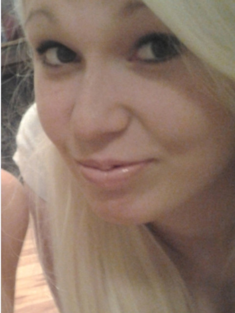 Алёна, Россия, Москва, 37 лет, 1 ребенок. Познакомлюсь с мужчиной для любви и серьезных отношений, дружбы и общения.Девушка загадка.