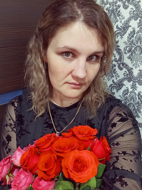 Маргарита, Киров, 35 лет, 2 ребенка, 3 фото. Познакомлюсь с парнем для любви и серьезных отношений, брака и создания семьи, дружбы и общения.  Анкета 850675. 