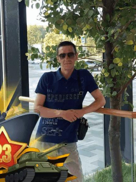 Николай, Москва, м. Алтуфьево, 41 год. Он ищет её: Познакомлюсь с женщиной для любви и серьезных отношений, брака и создания семьи, воспитания детей. Анкета 850900. 