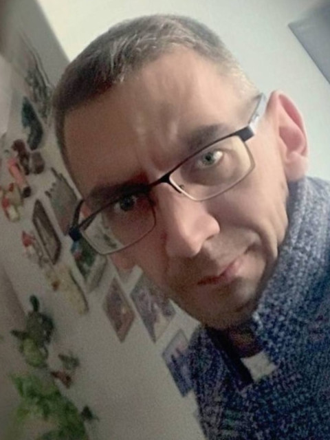 Евгений, Россия, Мытищи, 45 лет, 1 ребенок. Как и любому адекватному человеку, хотелось бы познакомиться с простой девушкой. Без всех этих выпедрёжей,...  Анкета 850939. 