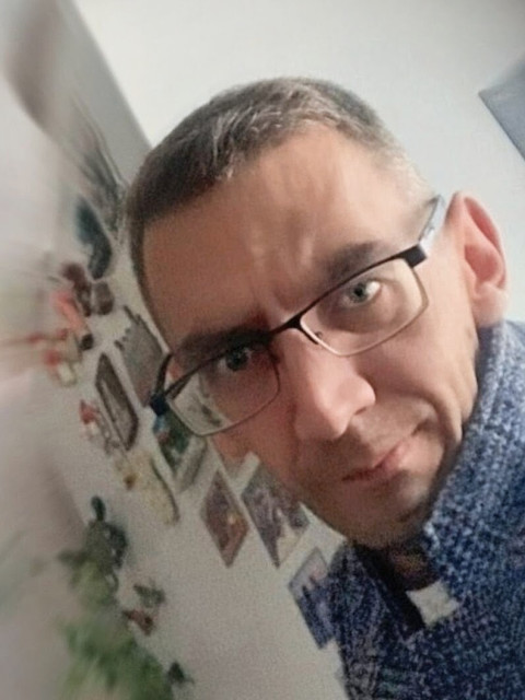 Евгений, Россия, Ангарск, 45 лет, 1 ребенок. Как и любому адекватному человеку, хотелось бы познакомиться с простой девушкой. Без всех этих выпедрёжей,...  Анкета 850939. 