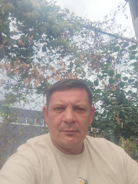 Денис, Краснодар, 45 лет, 3 ребенка, 1 фото. Ищу: Не зануда, цель знакомства будет понятно приобщении  Анкета 851056. 