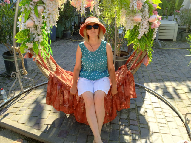 Твмила, Россия, Судак, 50 лет, 1 ребенок. Познакомлюсь с мужчиной для брака и создания семьи.Работаю