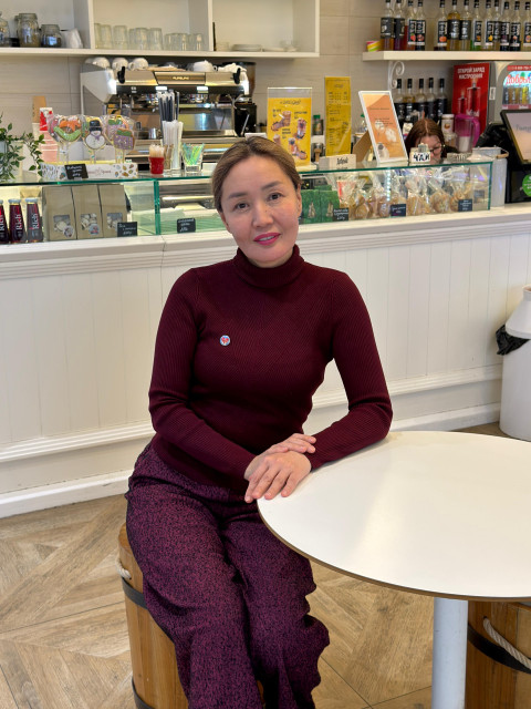 Анна, Россия, Москва, 48 лет, 3 ребенка. Познакомлюсь с мужчиной для любви и серьезных отношений примерно своего возраста. Ценю чувство юмора,...  Анкета 851131. 