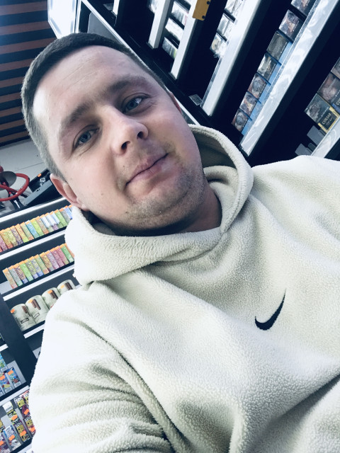 Алексей, Россия, Химки, 28 лет. Познакомлюсь с женщиной для любви и серьезных отношений.Добрый, веселый парень