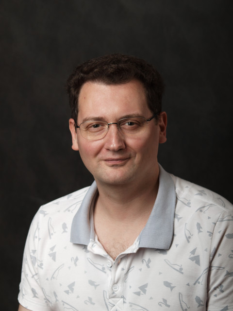 Григорий, Россия, Санкт-Петербург, 45 лет. Познакомлюсь с женщиной для любви и серьезных отношений, брака и создания семьи, воспитания детей, рМеня зовут Григорий, мне 45. По образованию физик-теоретик. Работаю ведущим инженером в сфере Телеко