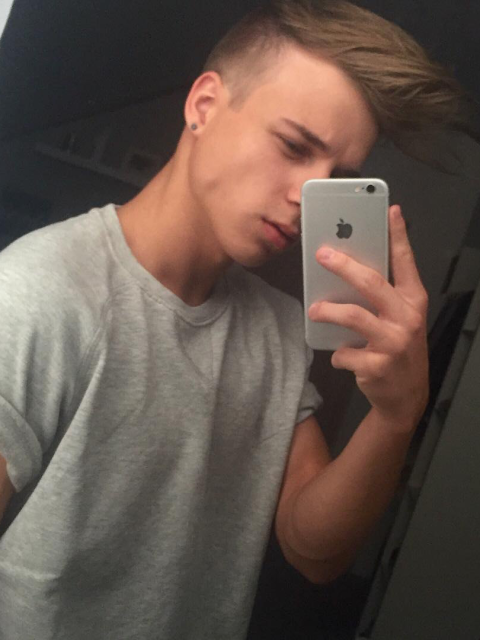 Мирон, Москва, Аэропорт. Фото на сайте ГдеПапа.Ру