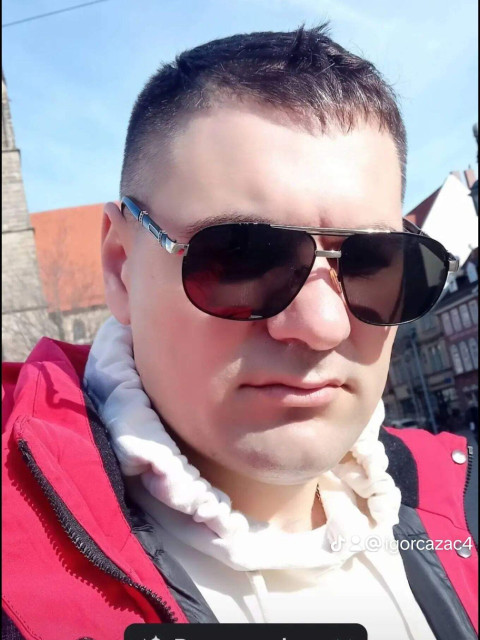 Игор, Франция, Париж. Фото на сайте ГдеПапа.Ру