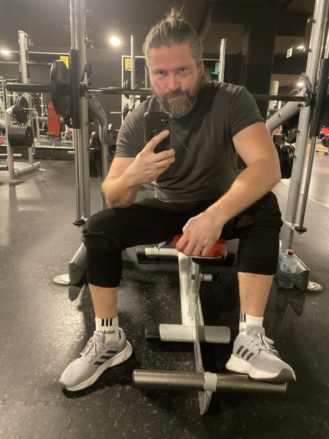 Dimi, Германия, Кёльн, 47 лет, 2 ребенка. Он ищет её: женщину для дружбы и общения.  Анкета 851690. 