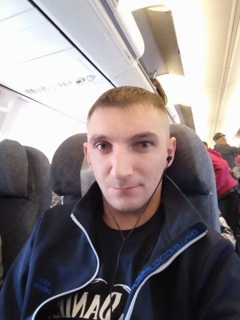 Ванятка, Россия, Красногорск, 38 лет, 1 ребенок. Ищу: Самую настоящую, простую, русскую ш 🤗 не по внешности оцениваю людей, уж в жизни разбиратся...  Анкета 852137. 