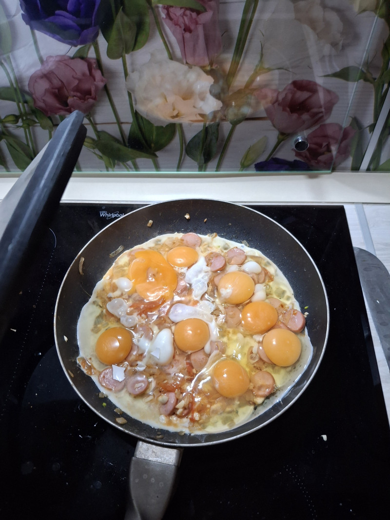 Яйца на завтрак для любимой женщины