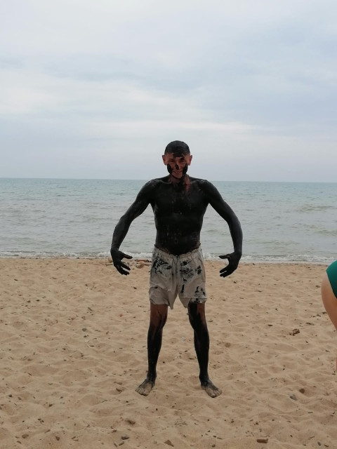 Установить, в анкету