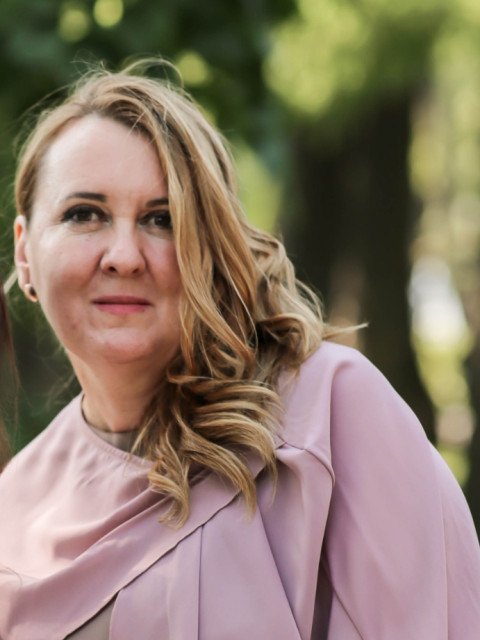 Вера, Владивосток, 49 лет, 2 ребенка. Познакомлюсь с мужчиной для любви и серьезных отношений, дружбы и общения.  Анкета 854047. 