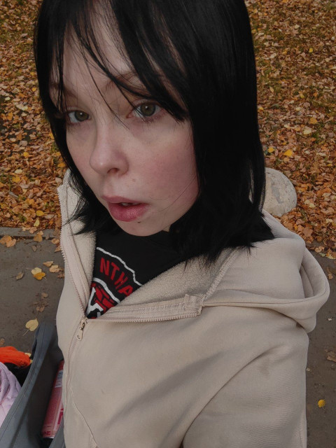 Надежда, Россия, Тула, 20 лет, 1 ребенок. Привет, я ищу маму одиночку у которой такая же безвыходная ситуация как у меня, нет бабушек которые 