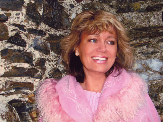 Елена, Россия, Томск, 64 года. Ищу: Мужчину - МУЖЧИНУ из моей песочницы... 
P. S. Не отвечаю на короткие сообщения от незарегистрированных...  Анкета 854326. 