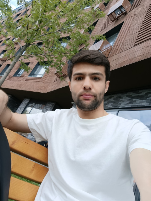 Адам, Россия, Санкт-Петербург, 25 лет. Познакомится с женщиной