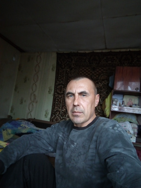 Дима, Глазов, 44 года, 1 фото. Он ищет её: женщину для любви и серьезных отношений.  Анкета 854580. 