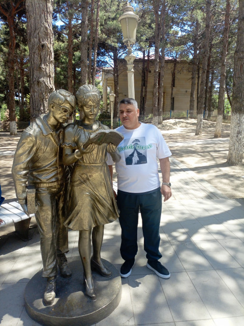 Эльшан, Москва, ВДНХ, 53 года, 1 ребенок. Он ищет её: женщину для любви и серьезных отношений, дружбы и общения.  Анкета 854920. 