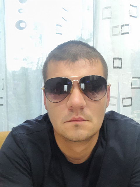 Максим, Москва, м. Домодедовская, 38 лет, 1 ребенок. Он ищет её: женщину для любви и серьезных отношений.  Анкета 855230. 