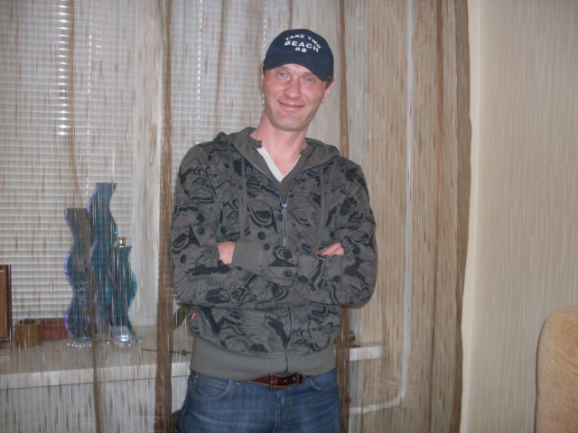 Иван, Россия, Жуковский, 50 лет, 1 ребенок. Познакомлюсь с женщиной для любви и серьезных отношений, дружбы и общения.  Анкета 855298. 