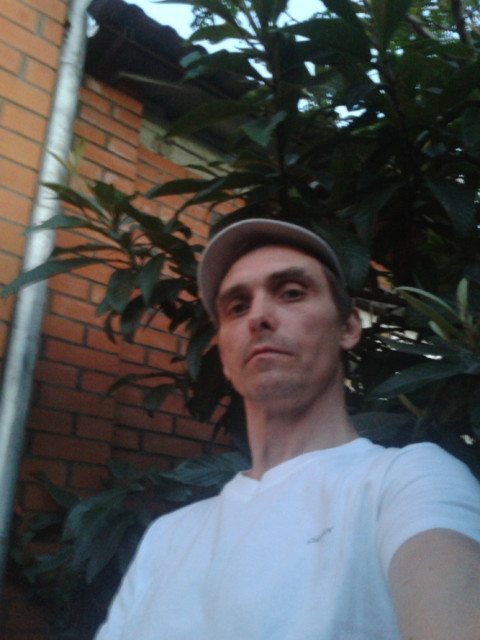 Олег Логинов, Россия, Москва, 50 лет, 1 ребенок. Курю. Занимаюсь ремонтом автомобилей.