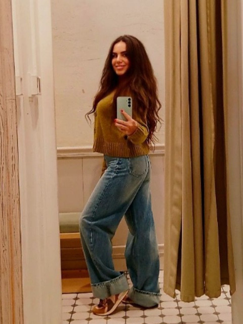 Ника, Россия, Москва, 45 лет. Познакомлюсь с серьезным, умным!!, твердостоящим на ногах и без иллюзий, воспитанным( хотя сомневаюсь,...  Анкета 855656. 