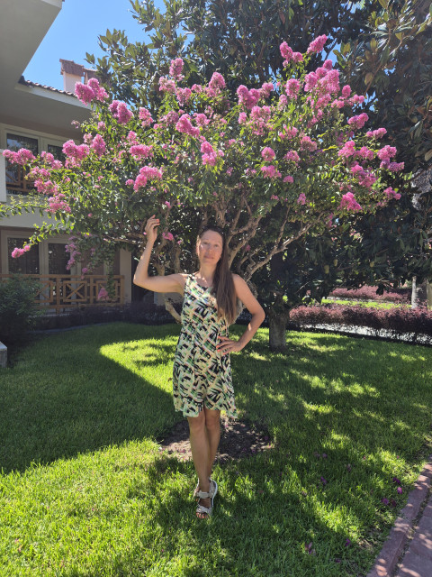 Юлия, Россия, Москва, 39 лет, 1 ребенок. Хотела бы найти " своего" человека, с которым было бы интересно даже просто молчать)))..  Анкета 855771. 