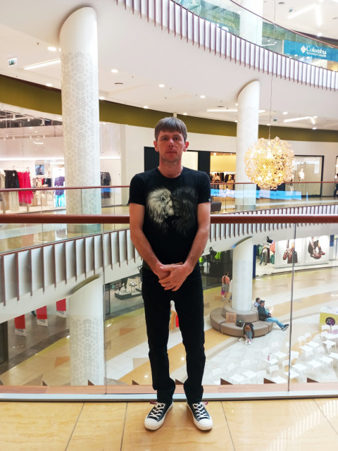 Саша, Россия, Москва, 42 года, 1 ребенок. Он ищет её: женщину для дружбы и общения.  Анкета 855830. 