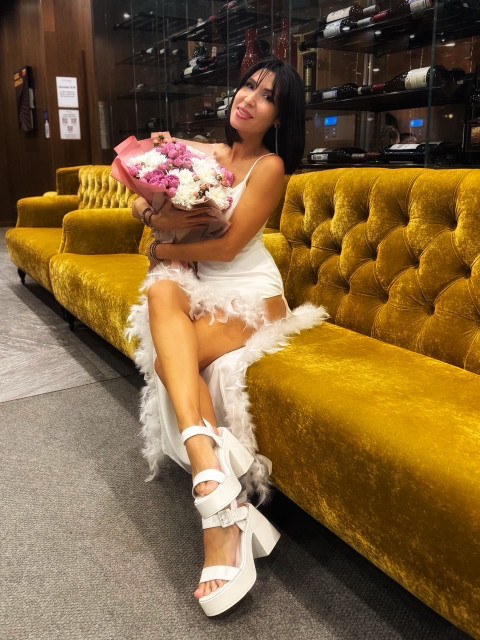 Анастасия, Россия, Нижний Новгород, 40 лет, 2 ребенка. Познакомлюсь с мужчиной для любви и серьезных отношений. 
Высокий, уверенный, с красивой улыбкой. Чуткий,...  Анкета 856133. 