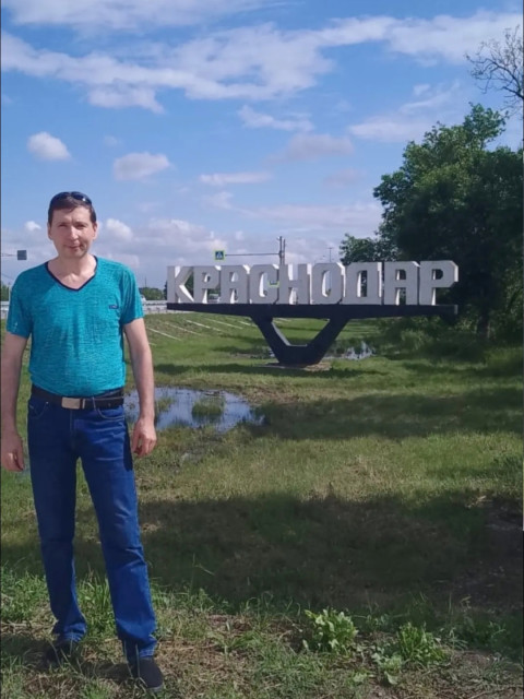 Николай, Россия, Краснодар, 50 лет, 1 ребенок. Познакомлюсь с простой доброй девушкой не курящей, так как сам не курю, без короны на голове, доброй,...  Анкета 856141. 