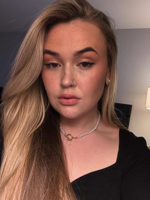 Елена, Санкт-Петербург, 40 лет, 1 ребенок, 1 фото. Познакомлюсь с мужчиной для любви и серьезных отношений.  Анкета 856283. 