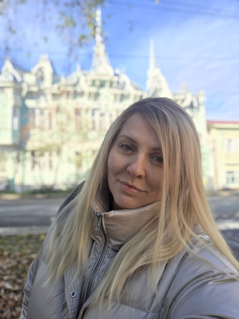 Елена, Новосибирск, 45 лет, 1 ребенок, 1 фото. Ищу: Доброго, с чувством юмора, не зануда, ответственного!  Анкета 856934. 