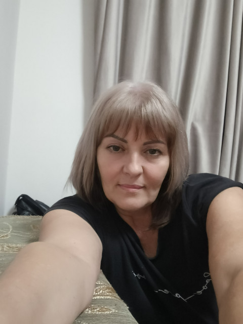 Лара, Краснодар, 58 лет, 1 ребенок, 2 фото. Познакомлюсь с мужчиной для любви и серьезных отношений.  Анкета 856939. 